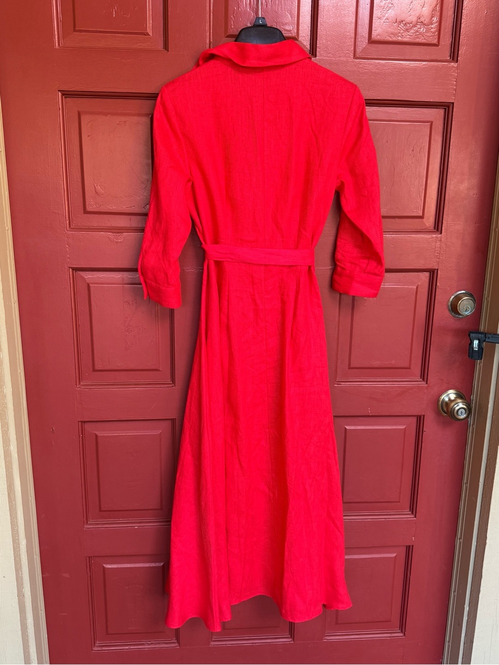 Elegant Red Maxi linen Shirt Dress with Tie Waist - Picture 5 of 8
